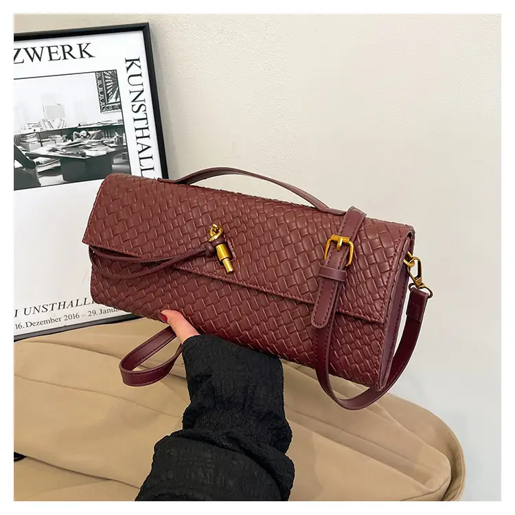 Green Woven Crossbody Bag for Women 2026 — feature 14
