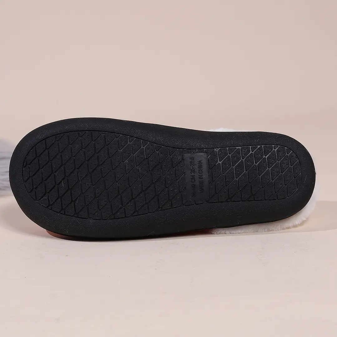 Cross-Border Spot New Cotton Slippers for Women Spring Japanese Fashion Home Wear-Resistant Slippers Cotton Shoes Cute Christmas Series