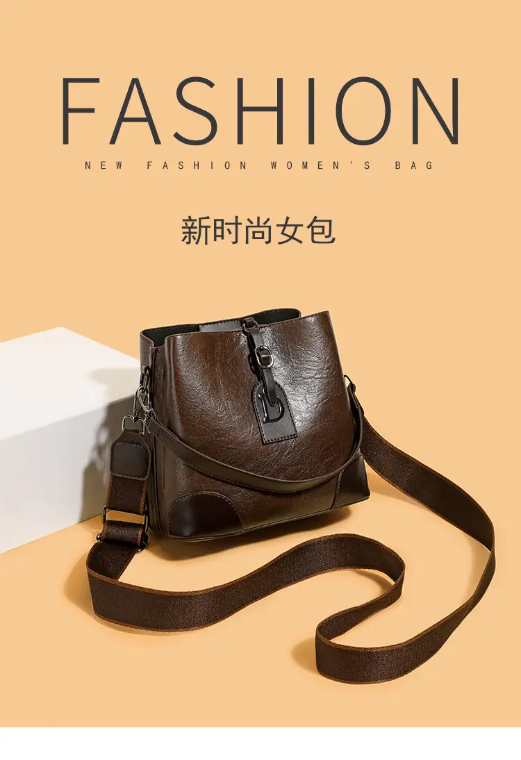 Black Leather Crossbody Bag with D-Logo for Women — feature 2