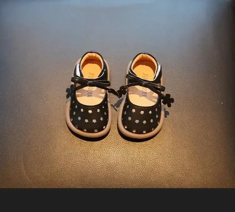 Princess Hollow Flower Velcro Baby Shoes for Kids — feature 11