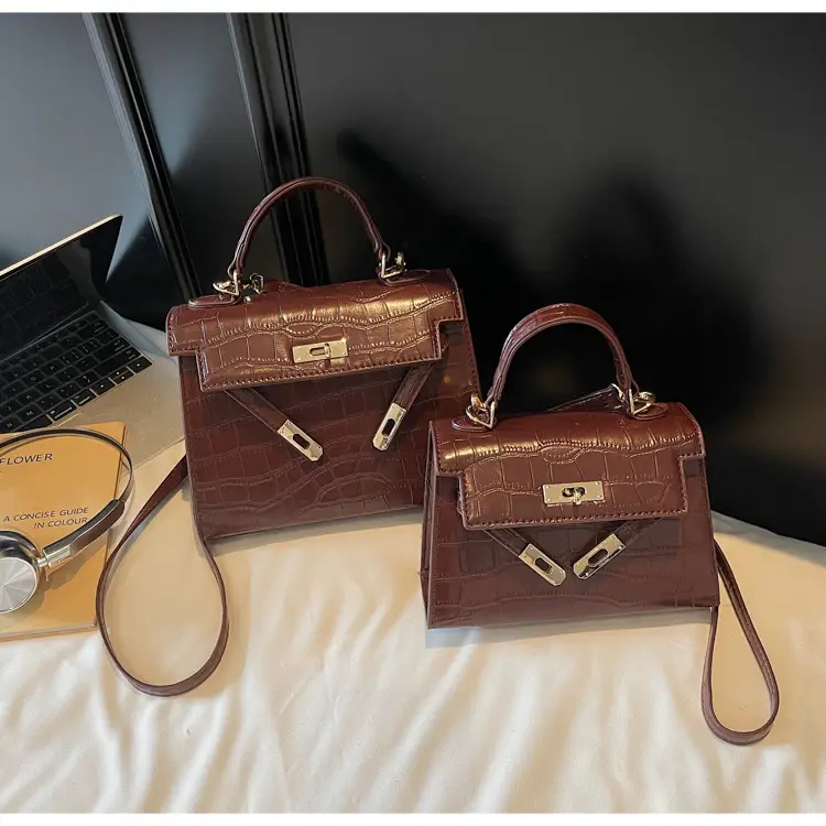 Black Croc Leather Handbag Set for Women 2025 — feature 17