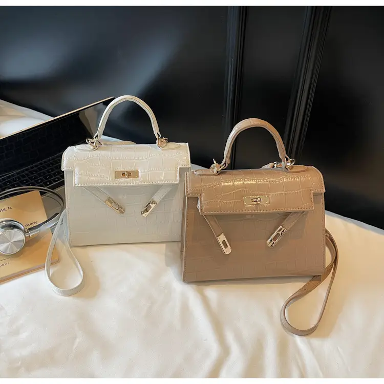 Black Croc Leather Handbag Set for Women 2025 — feature 18