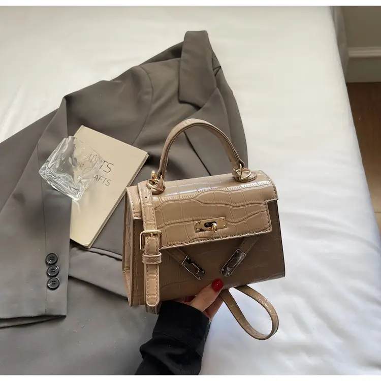 Black Croc Leather Handbag Set for Women 2025 — feature 20