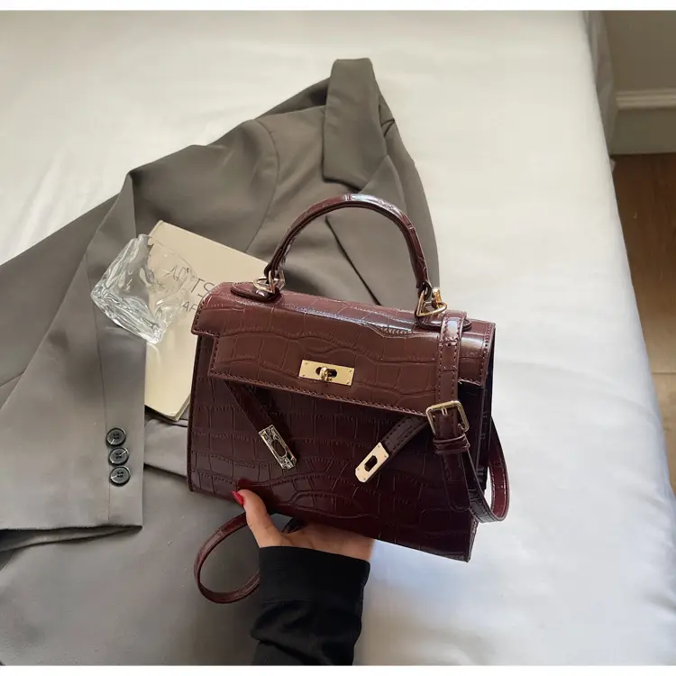 Black Croc Leather Handbag Set for Women 2025 — feature 21
