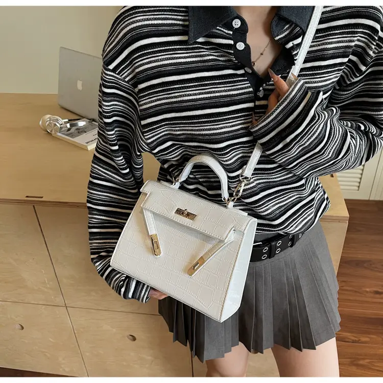 Black Croc Leather Handbag Set for Women 2025 — feature 27