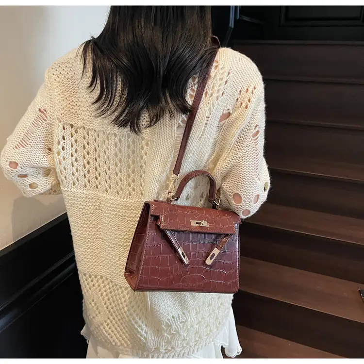 Black Croc Leather Handbag Set for Women 2025 — feature 28