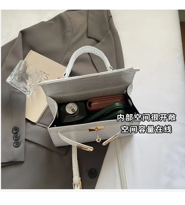 Black Croc Leather Handbag Set for Women 2025 — feature 9