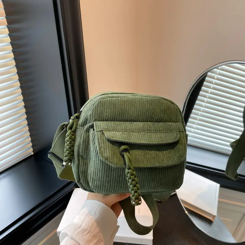 Green Knitted Shoulder Bag for Girls 2025 - Image 8