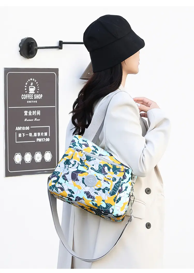 Printed Korean Style Tote Bag Large Capacity Lightweight Oxford Cloth — feature 4