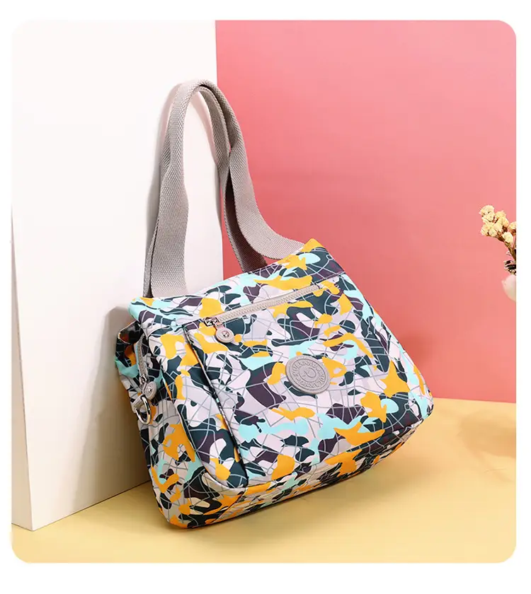 Printed Korean Style Tote Bag Large Capacity Lightweight Oxford Cloth — feature 5