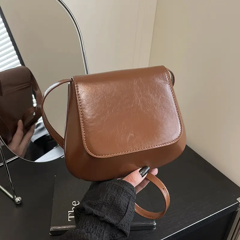 Retro Maillard Saddle Bag Chestnut Large Capacity - Image 5