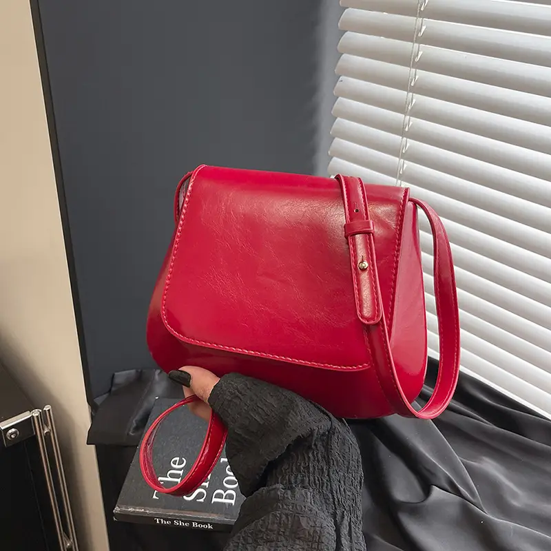 Retro Maillard Saddle Bag Chestnut Large Capacity - Image 7