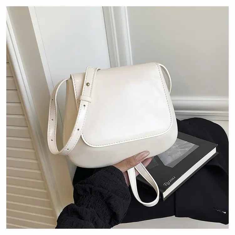 Retro Maillard Saddle Bag Chestnut Large Capacity — feature 23