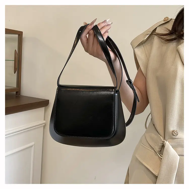 Retro Maillard Saddle Bag Chestnut Large Capacity — feature 9