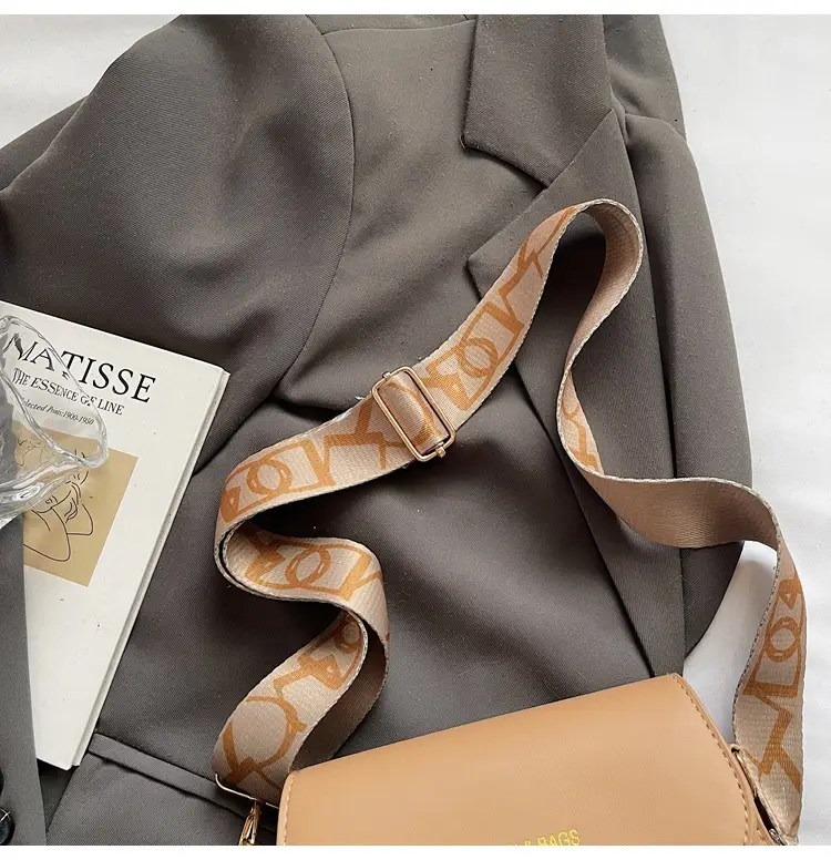 White Minimalist Shoulder Bag for Women 2026 — feature 23