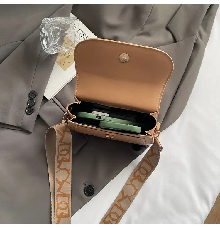 White Minimalist Shoulder Bag for Women 2026 — feature 32
