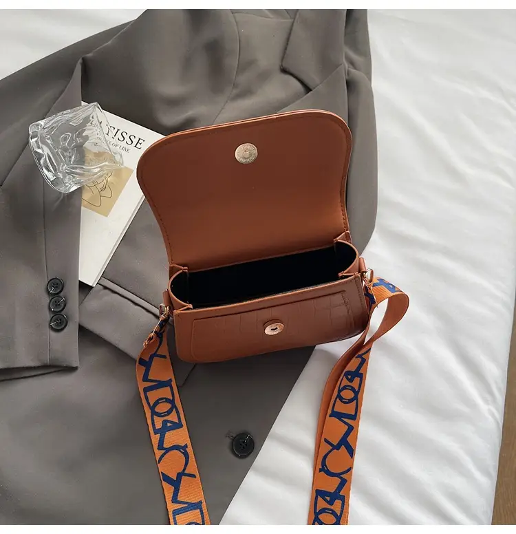 White Minimalist Shoulder Bag for Women 2026 — feature 36