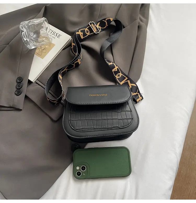White Minimalist Shoulder Bag for Women 2026 — feature 40
