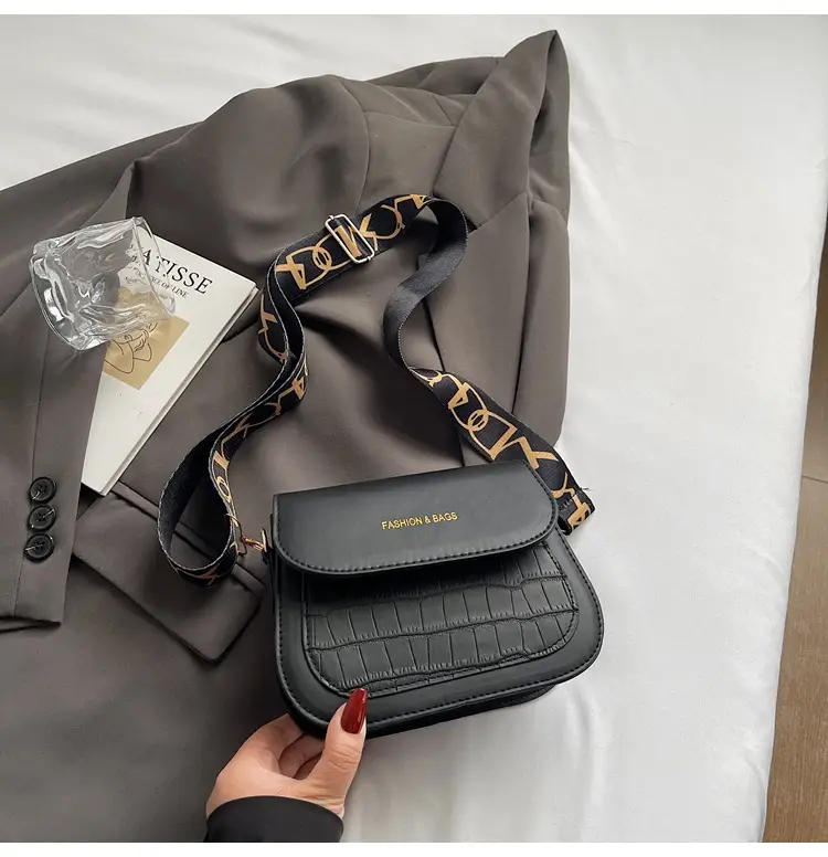 White Minimalist Shoulder Bag for Women 2026 — feature 41
