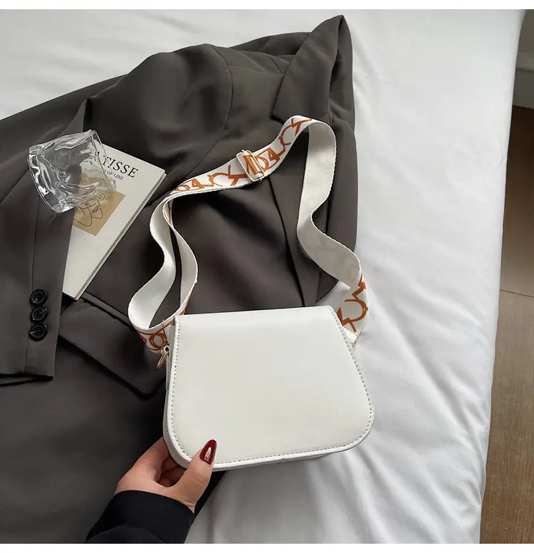 White Minimalist Shoulder Bag for Women 2026 — feature 42