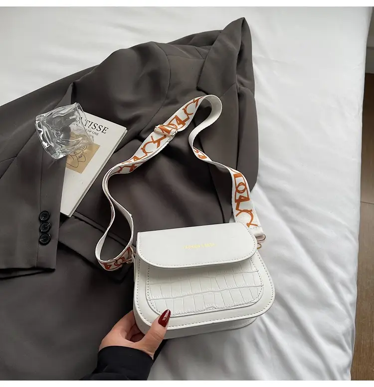 White Minimalist Shoulder Bag for Women 2026 — feature 44