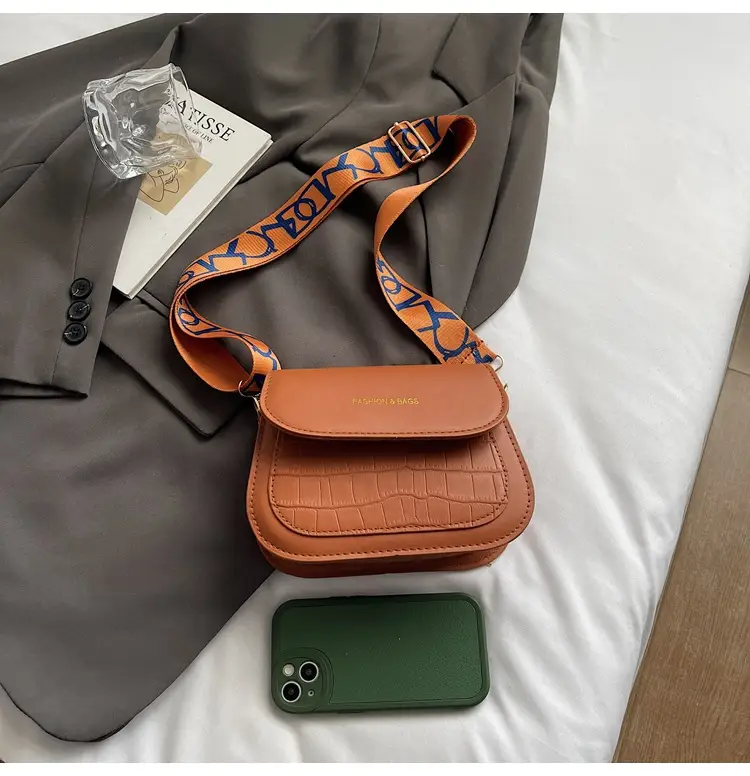 White Minimalist Shoulder Bag for Women 2026 — feature 46