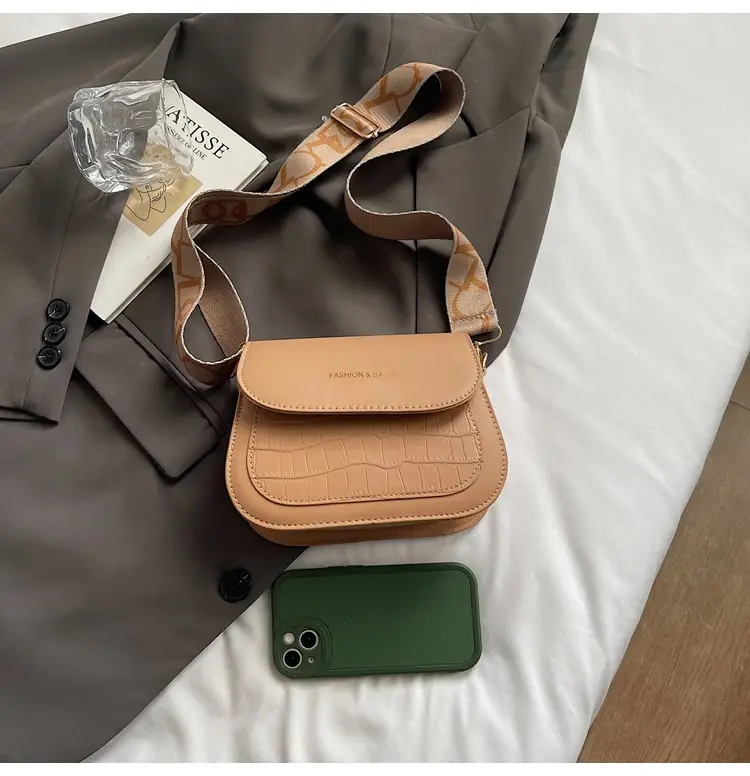 White Minimalist Shoulder Bag for Women 2026 — feature 49