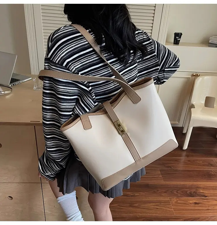 Women's Large Capacity Tan Shoulder Bag 2025 — feature 13