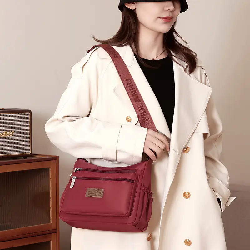 2026 New Nylon Crossbody Bag for Middle-Aged Moms - Image 10