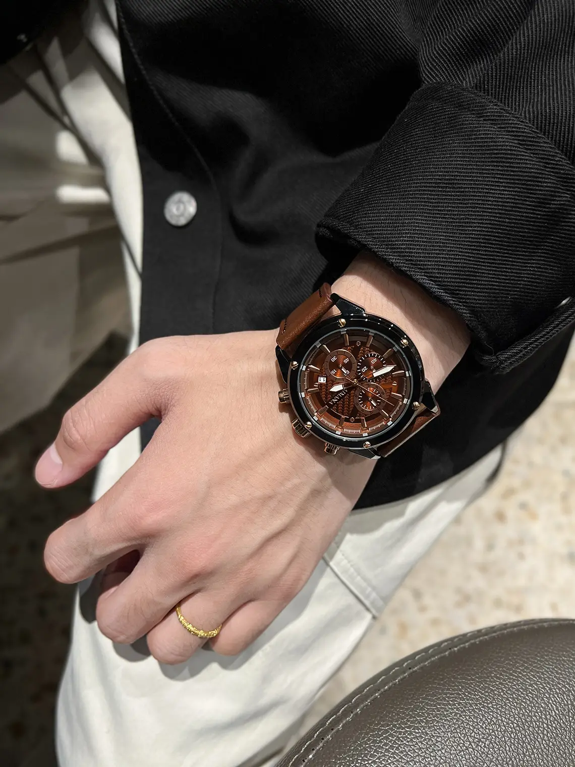 Men's Luminous Quartz Watch with Live Broadcast Display — feature 15