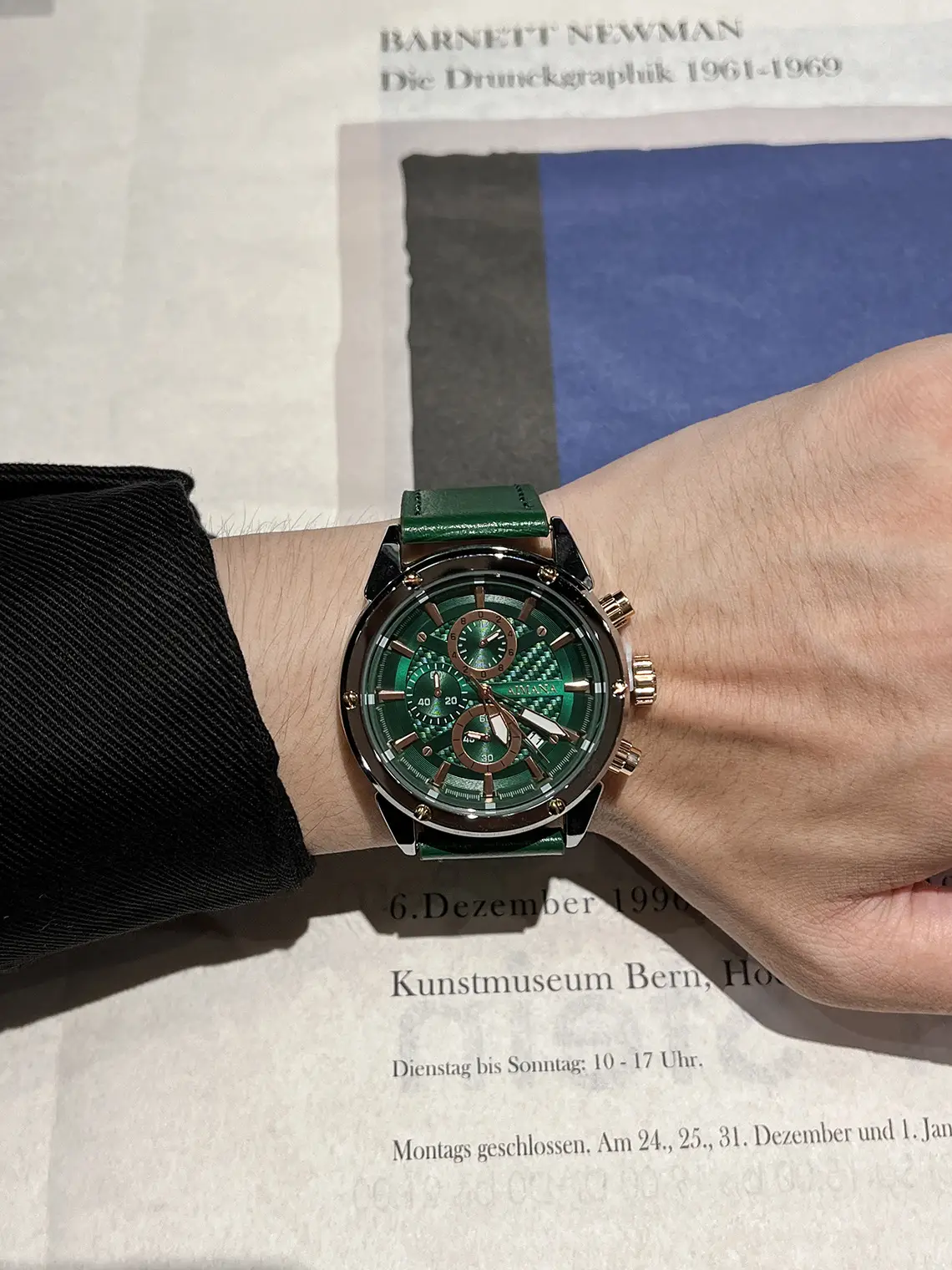 Men's Luminous Quartz Watch with Live Broadcast Display — feature 6