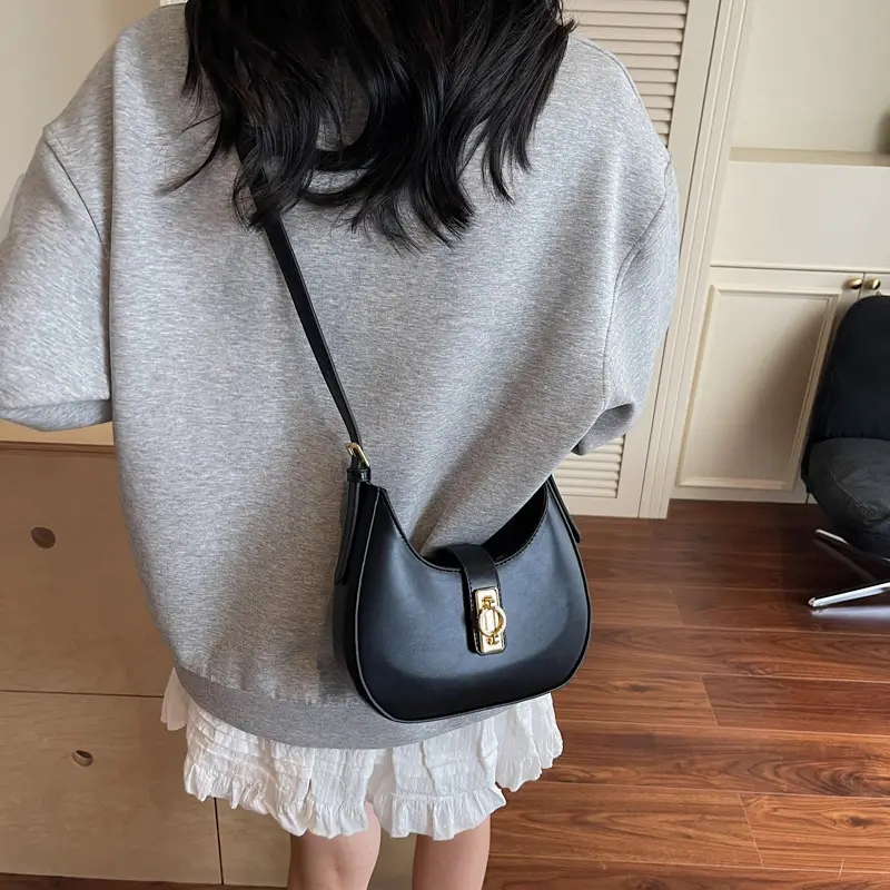 Red Saddle Bag Women 2025 New Arrival - Image 6