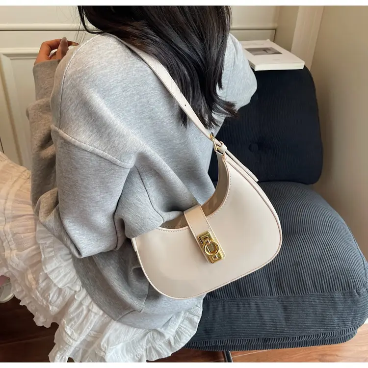 Red Saddle Bag Women 2025 New Arrival — feature 21