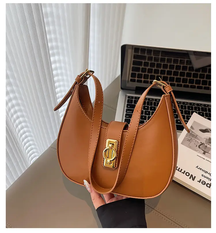 Red Saddle Bag Women 2025 New Arrival — feature 3