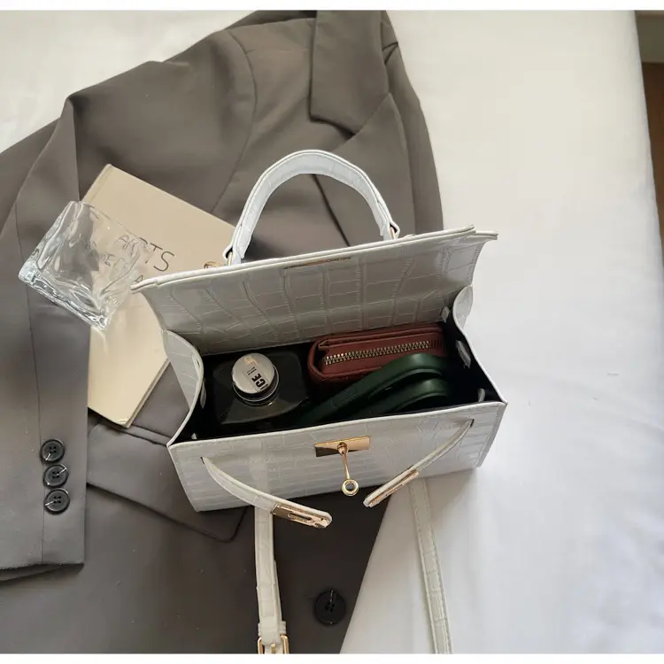 Stylish White Crossbody Bag Set for Women — feature 17