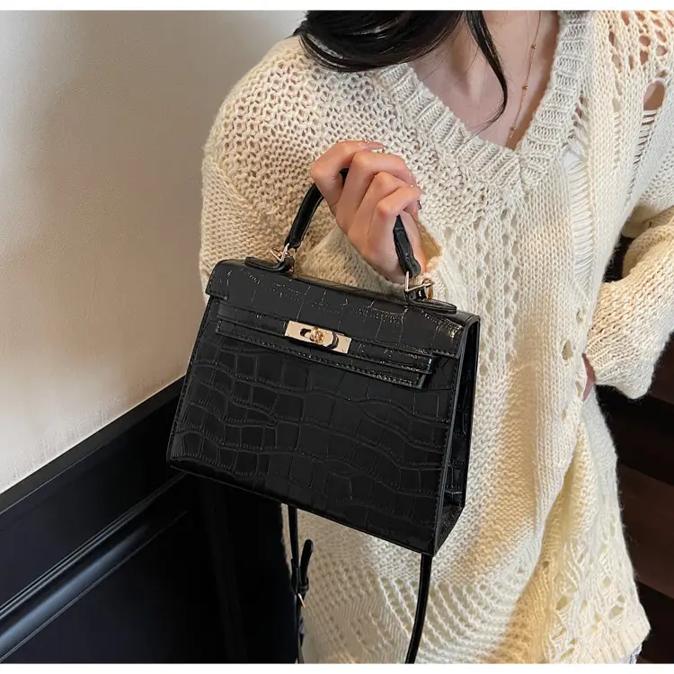 Stylish White Crossbody Bag Set for Women — feature 39