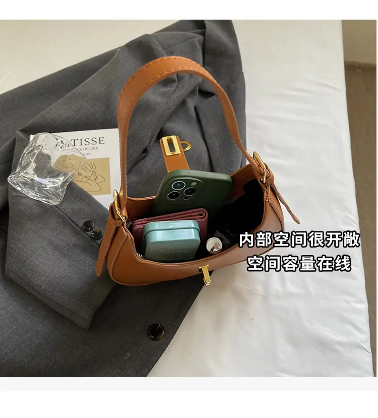 Women's Large Capacity Underarm Bag Brown Leather — feature 7
