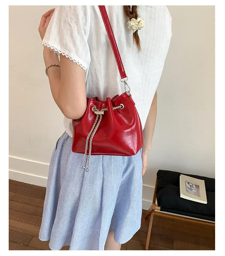 Red Chain Bucket Bag for Women — feature 7