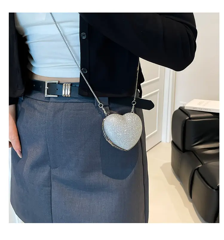 Heart Shaped Black Diamond Bag for Women — feature 19