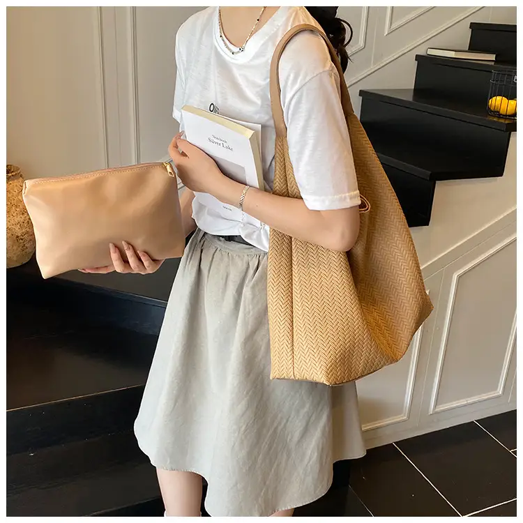 Korean Niche Tan Shoulder Bag Large Capacity — feature 6