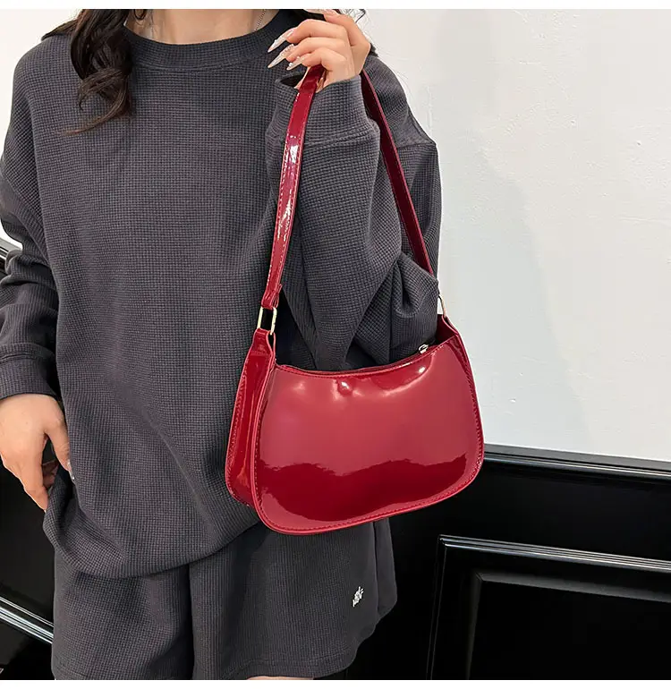 Retro Red Patent Leather Shoulder Bag 2025 — feature 10