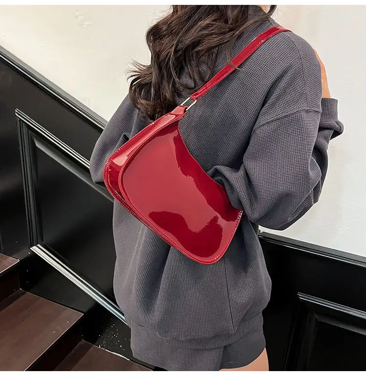 Retro Red Patent Leather Shoulder Bag 2025 — feature 11