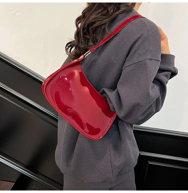 Retro Red Patent Leather Shoulder Bag 2025 — feature 12