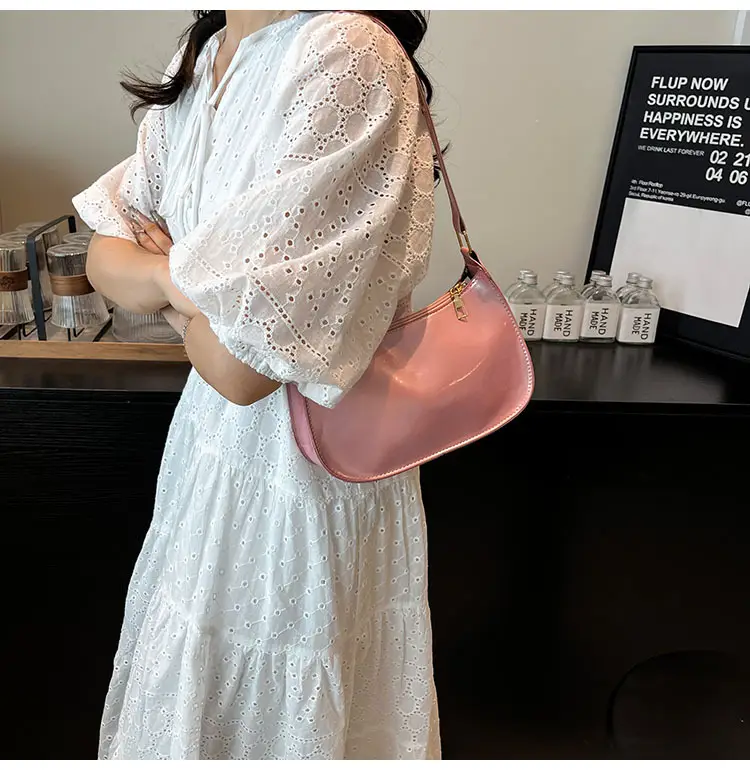 Retro Red Patent Leather Shoulder Bag 2025 — feature 7
