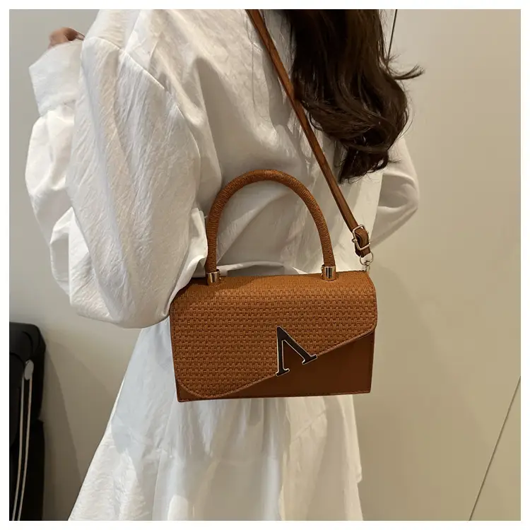 Minimalist Square Shoulder Bag for Women 2025 — feature 12