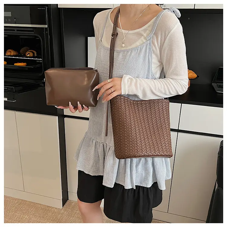 Red Woven Crossbody Bag for Women Summer Commute — feature 20