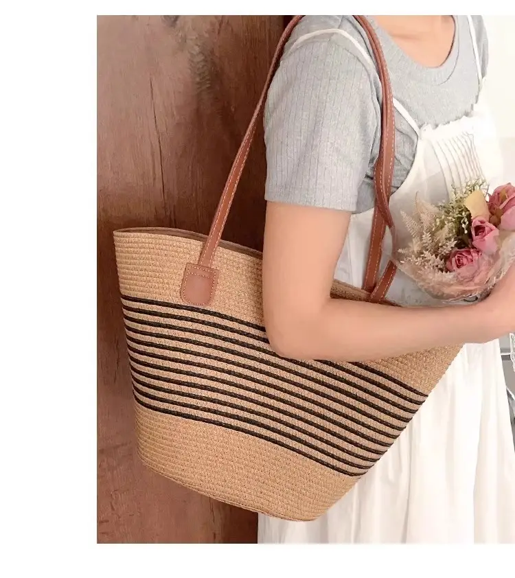 Women's Woven Straw Shoulder Bag Large Capacity — feature 5