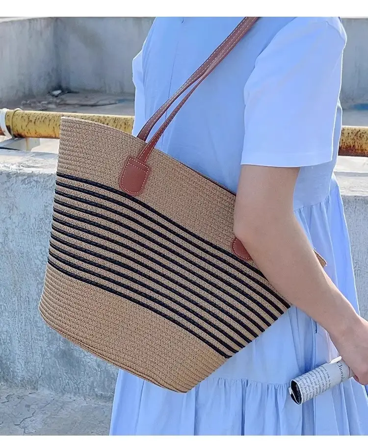 Women's Woven Straw Shoulder Bag Large Capacity — feature 7