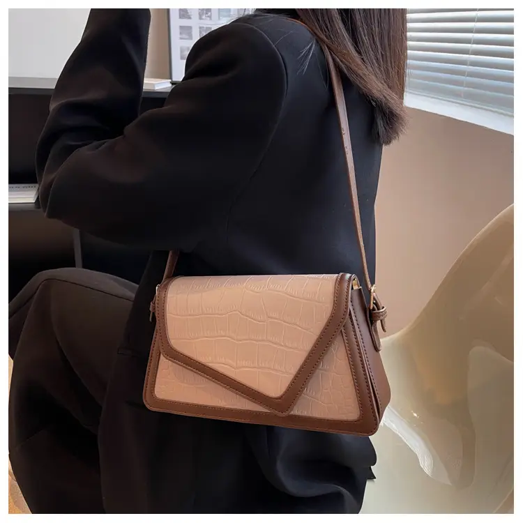 2025 New Summer Armpit Bag White Black Croc Texture — feature 11