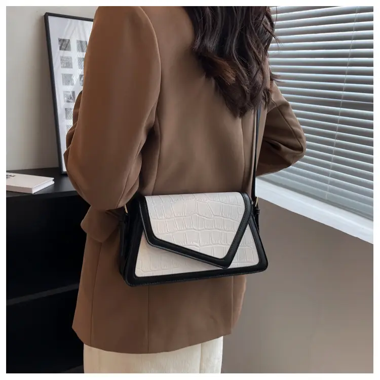 2025 New Summer Armpit Bag White Black Croc Texture — feature 17